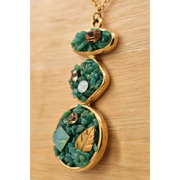 Sparkling Sage Pendant Necklace Green Press Glass Crystal Fall Autumn Leaf Bin3D - Picture 11 of 12